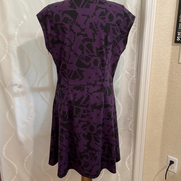 Covington Cap Sleeve Purple And Black Flare Dress, Size Large - Picture 6 of 9